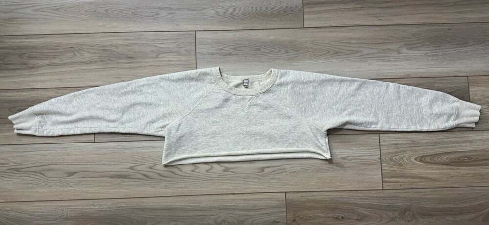 J.Crew Cropped Raglan Crewneck Sweatshirt Light Heather Gray Raw Hem Boxy L